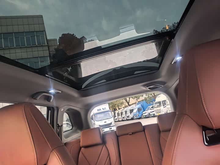 Фото 9 - Changan CS75 Plus