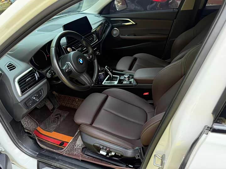 Фото 3 - BMW 1 Series