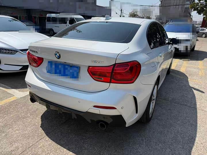 Фото 8 - BMW 1 Series