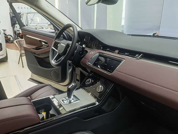 Фото 7 - Land Rover Range Rover Evoque L Hybrid