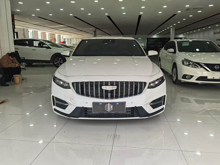 Фото 2 - Geely Preface