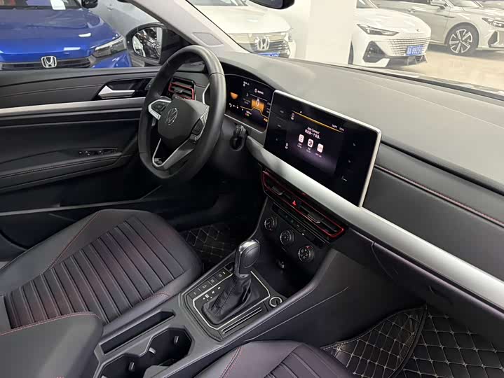 Photo 8 - Volkswagen Lavida