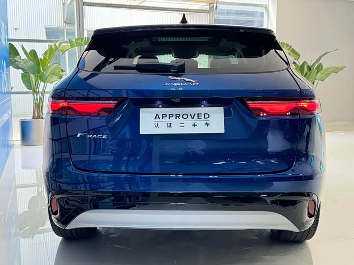 Photo 6 - Jaguar F-Pace