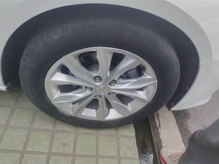 Фото 6 - Chevrolet Malibu XL