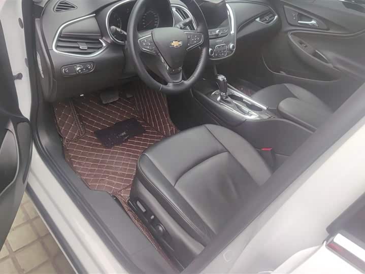 Фото 9 - Chevrolet Malibu XL