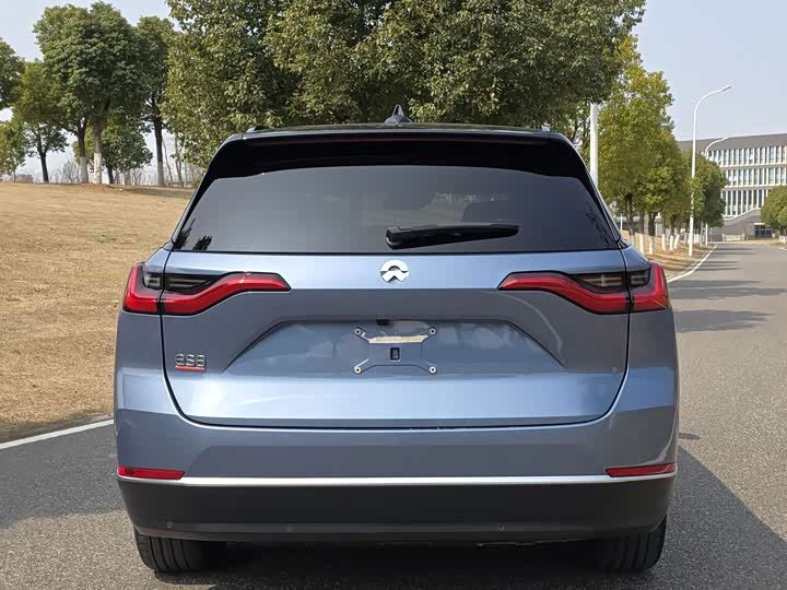 Фото 7 - Nio ES8