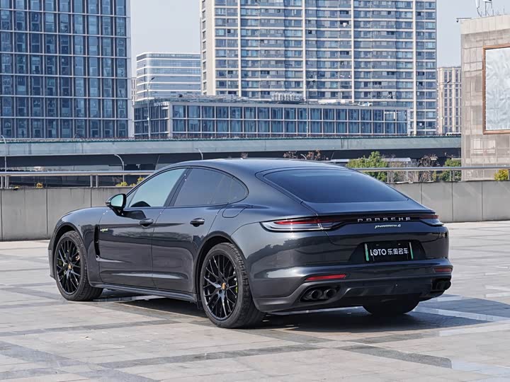 Фото 4 - Porsche Panamera Hybrid