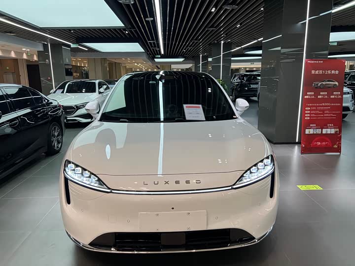 Фото 2 - Luxeed R7