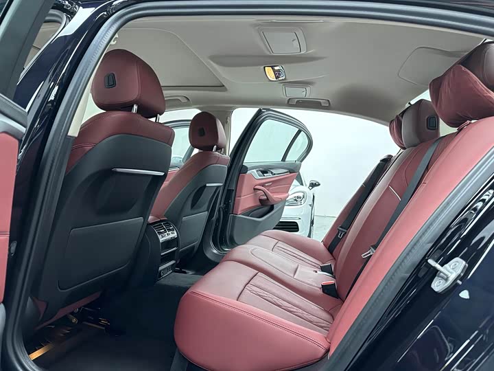 Фото 6 - BMW 5 Series