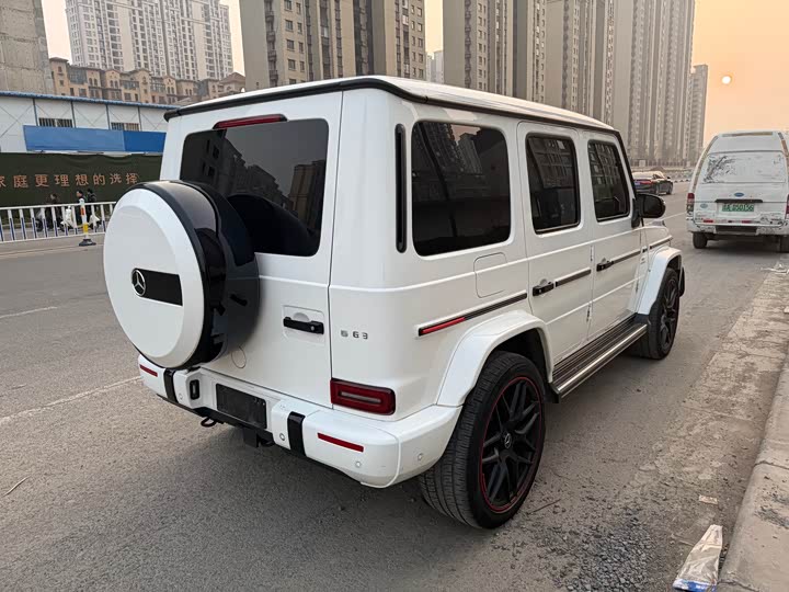 Фото 9 - Mercedes-Benz G-Class