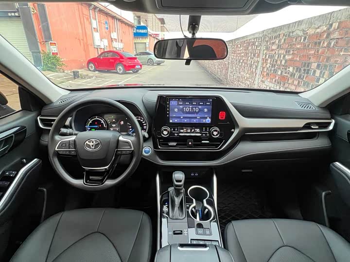 Фото 5 - Toyota Highlander