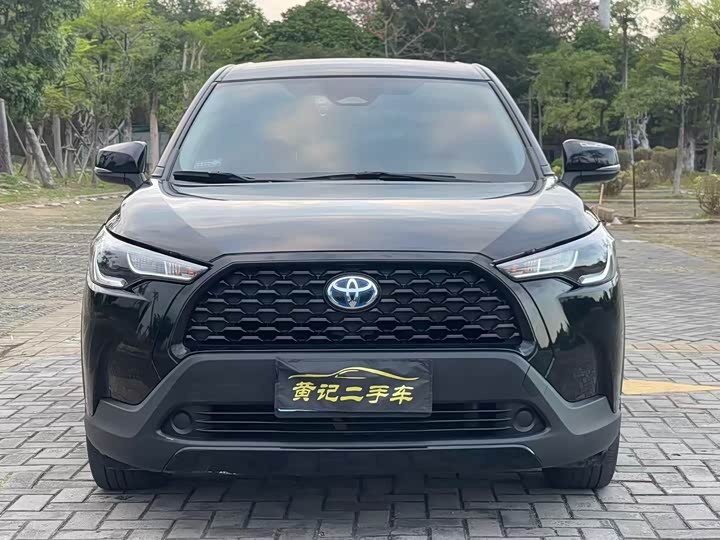 Фото 2 - Toyota Corolla Cross