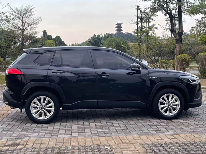 Фото 4 - Toyota Corolla Cross