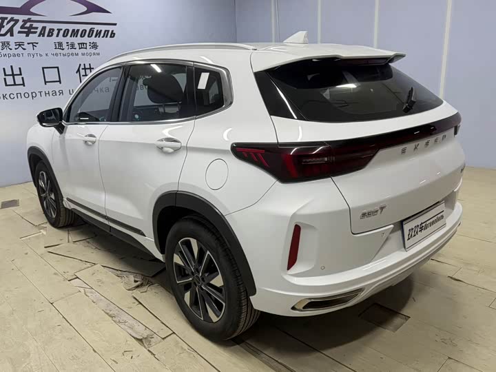 Фото 6 - Exeed LX