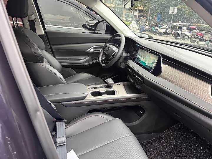 Фото 8 - Changan X7 Plus