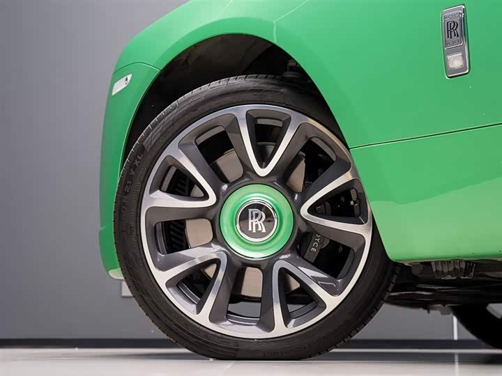 Фото 5 - Rolls-Royce Wraith