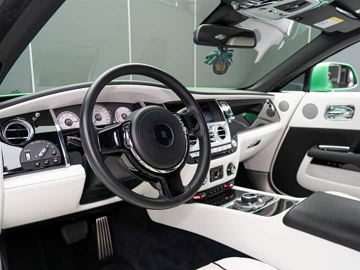 Фото 9 - Rolls-Royce Wraith