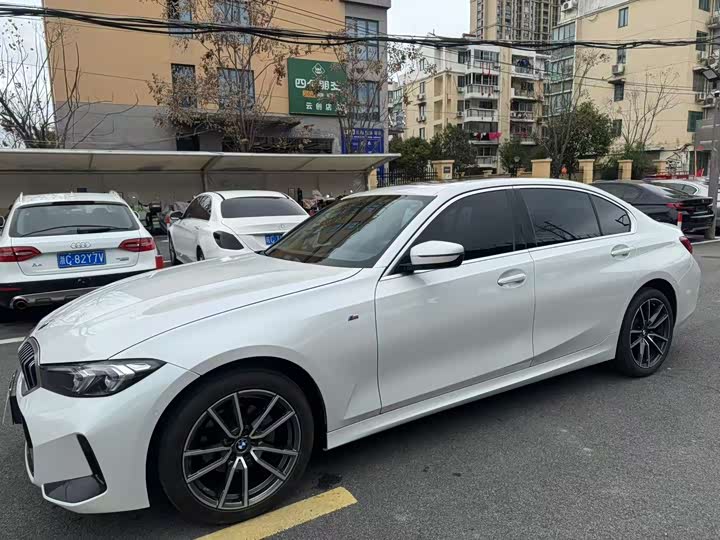 Фото 2 - BMW 3 Series