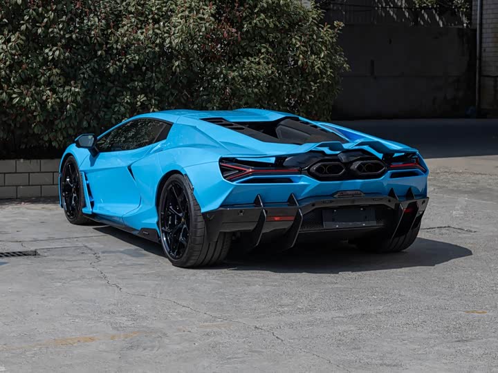 Фото 6 - Lamborghini Revuelto