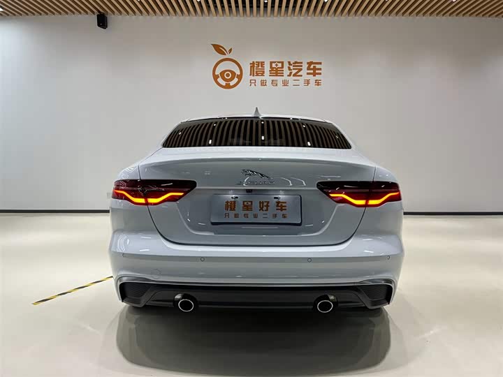 Фото 5 - Jaguar XE L