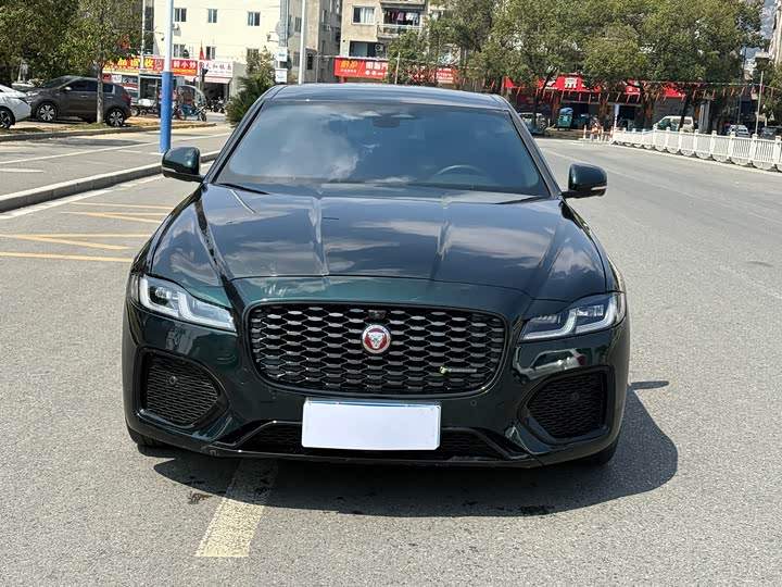 Фото 2 - Jaguar XF L