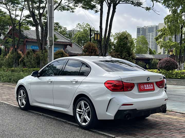 Фото 3 - BMW 1 Series