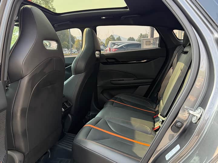 Photo 9 - Changan UNI-V