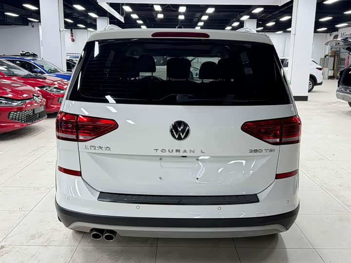 Фото 5 - Volkswagen Touran L