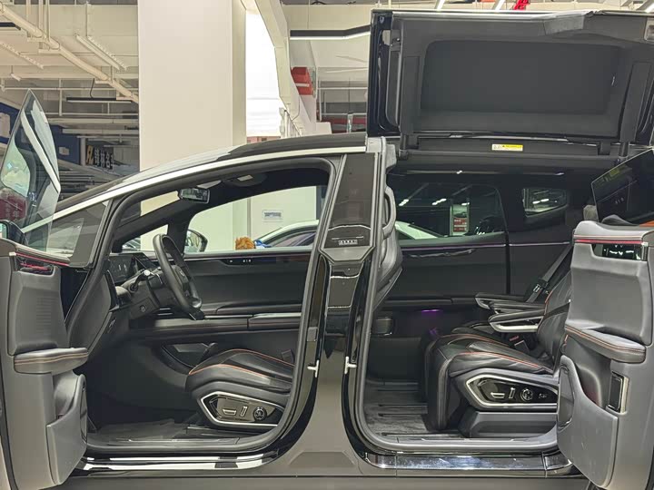 Фото 9 - HiPhi X