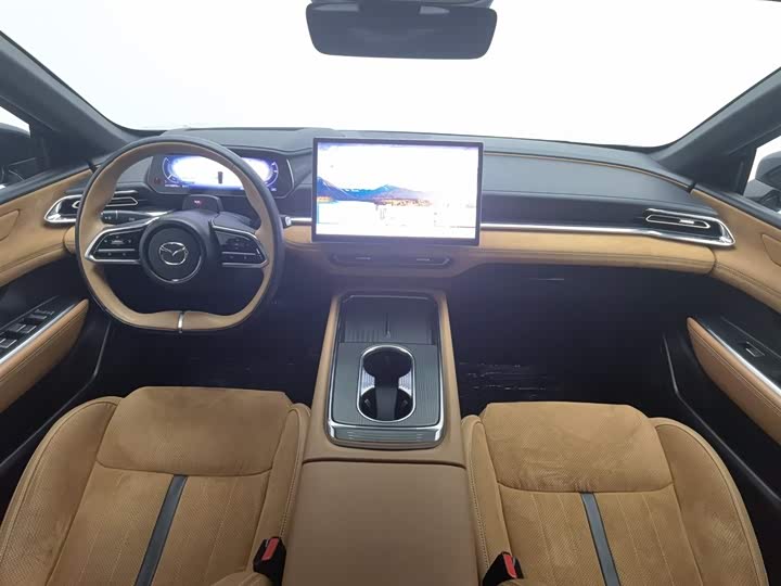 Photo 5 - Mazda EZ-6