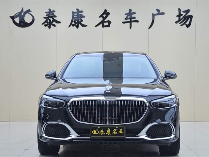 Фото 2 - Mercedes-Benz Maybach S-Class