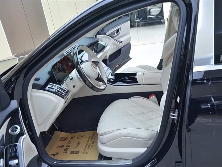 Фото 4 - Mercedes-Benz Maybach S-Class