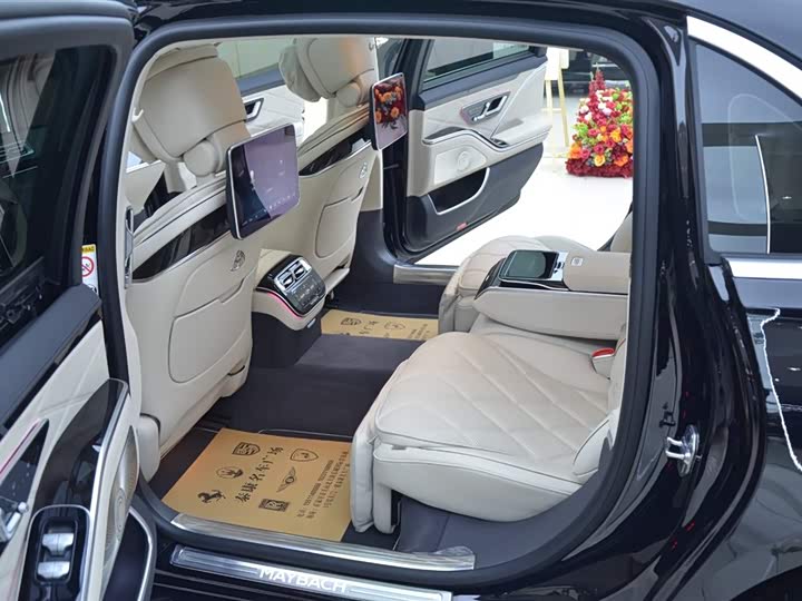 Фото 5 - Mercedes-Benz Maybach S-Class