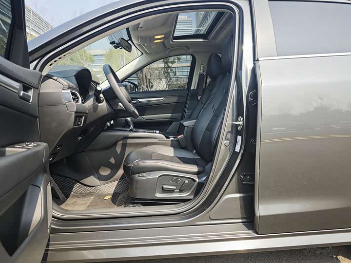 Photo 4 - Mazda CX-5