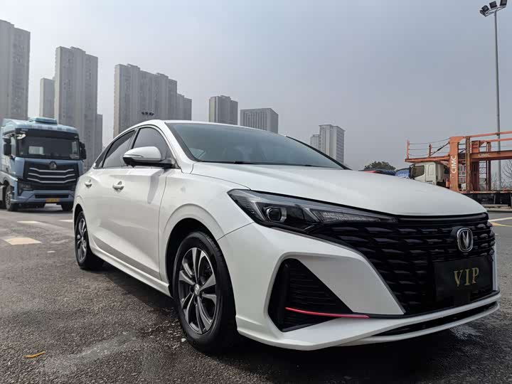 Фото 3 - Changan Eado Plus