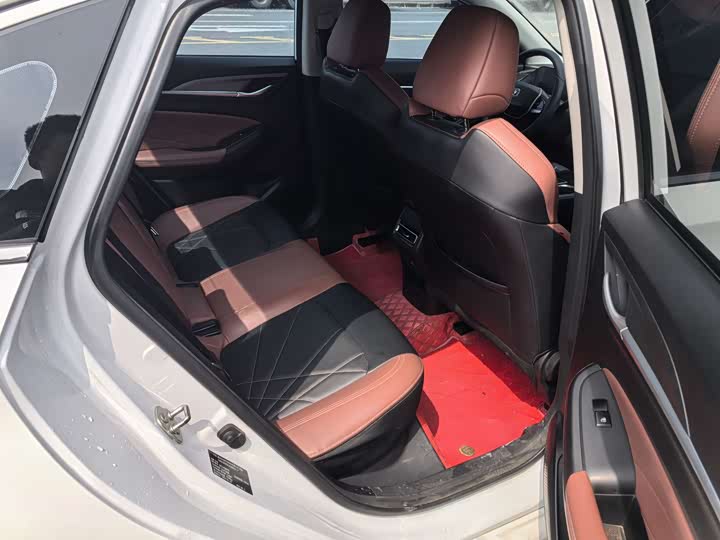 Фото 8 - Changan Eado Plus