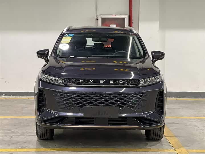 Фото 2 - Exeed LX