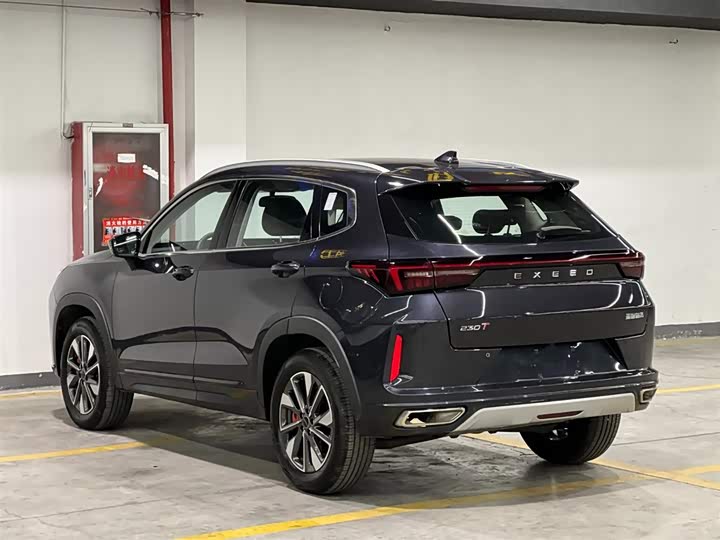 Фото 4 - Exeed LX