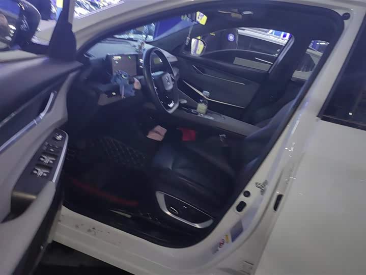 Фото 9 - Changan CS75 Plus