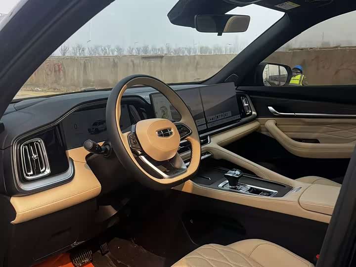 Фото 4 - Geely Monjaro