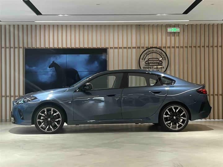 Фото 3 - BMW 2 Series