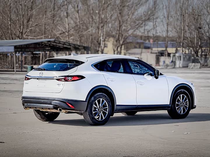 Фото 6 - Mazda CX-4