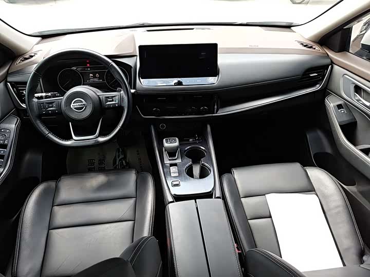 Фото 5 - Nissan X-Trail