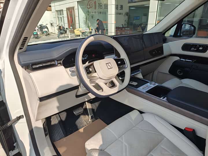 Фото 4 - Zeekr 9X