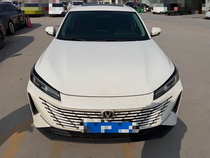 Фото 2 - Changan Eado Plus