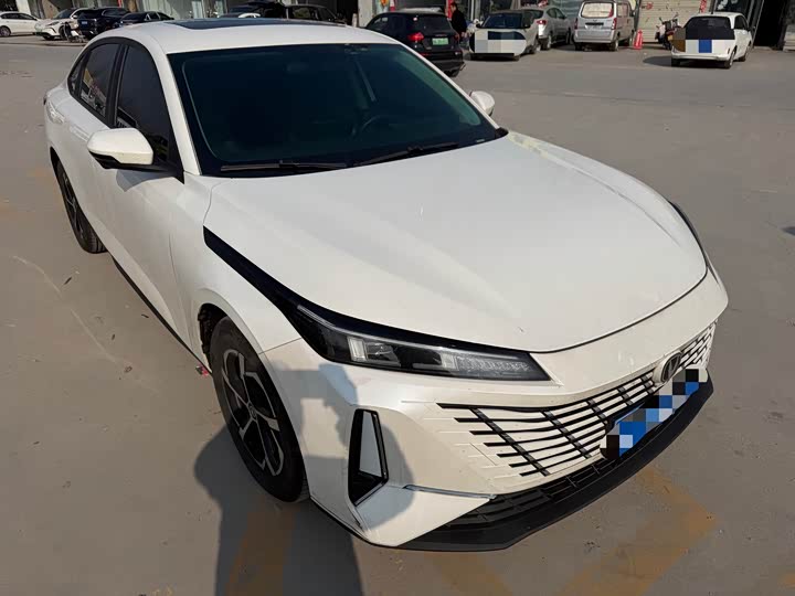 Фото 3 - Changan Eado Plus