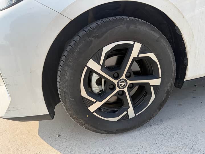 Фото 5 - Changan Eado Plus