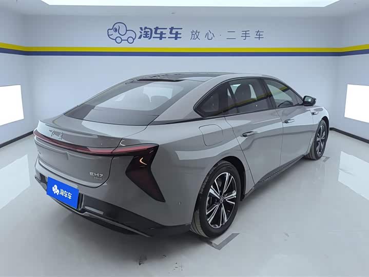 Фото 3 - Hongqi EH7