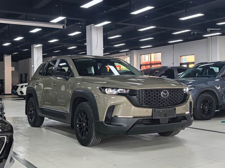 Фото 3 - Mazda CX-50