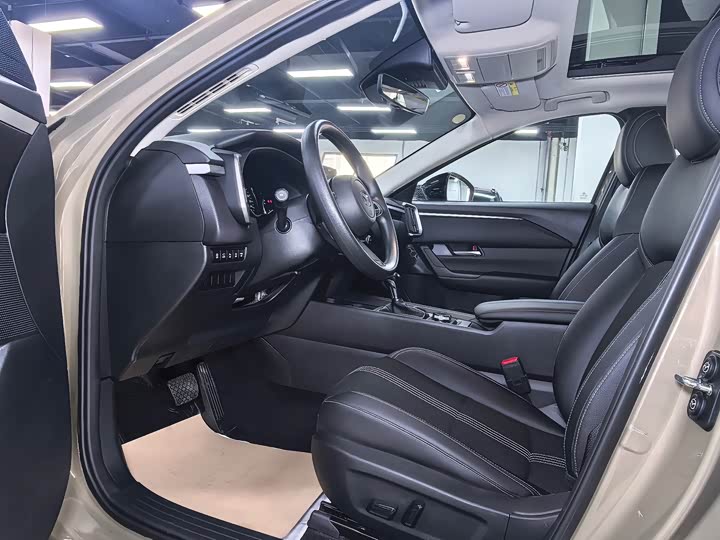 Фото 8 - Mazda CX-50